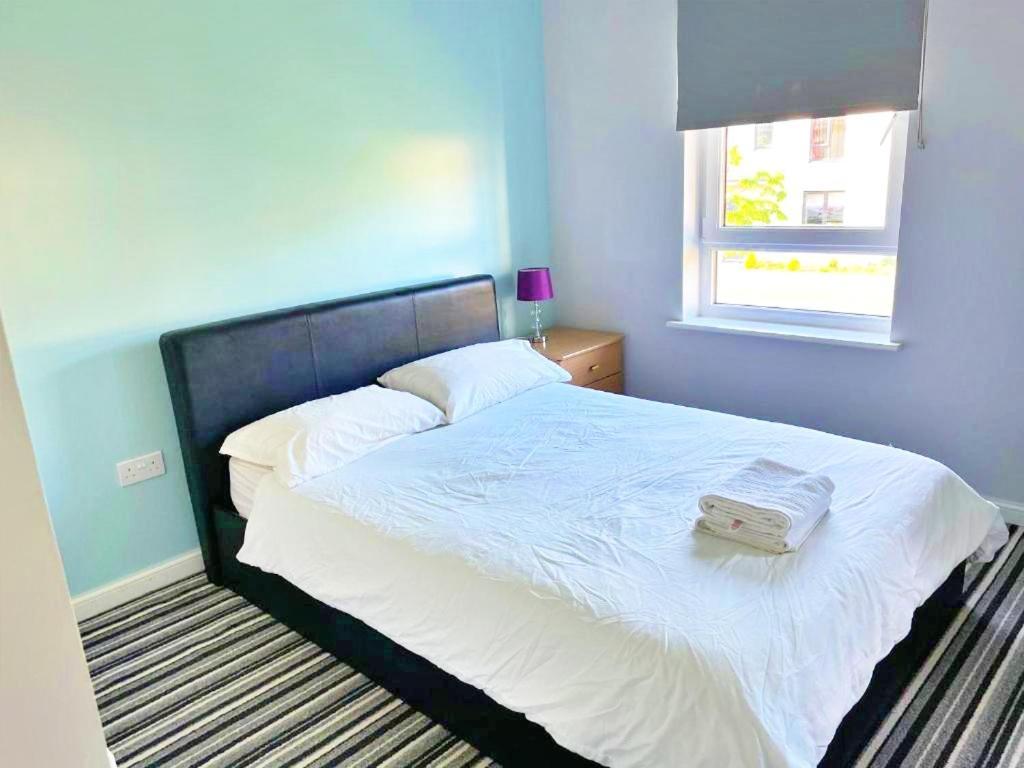Newbuild - 3 Bedrooms, 2 Baths,5 Mins From Airport EDI Buitenkant foto